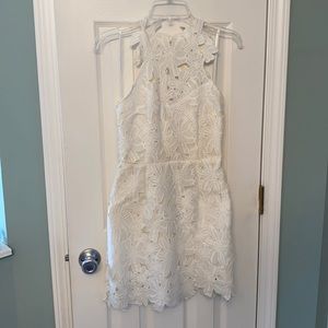 NWT Signature 8 white flower dress, size small